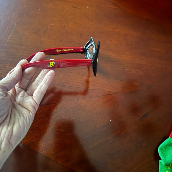 DC Comics Red and Yellow Robin Costume - Picture 6 of 7